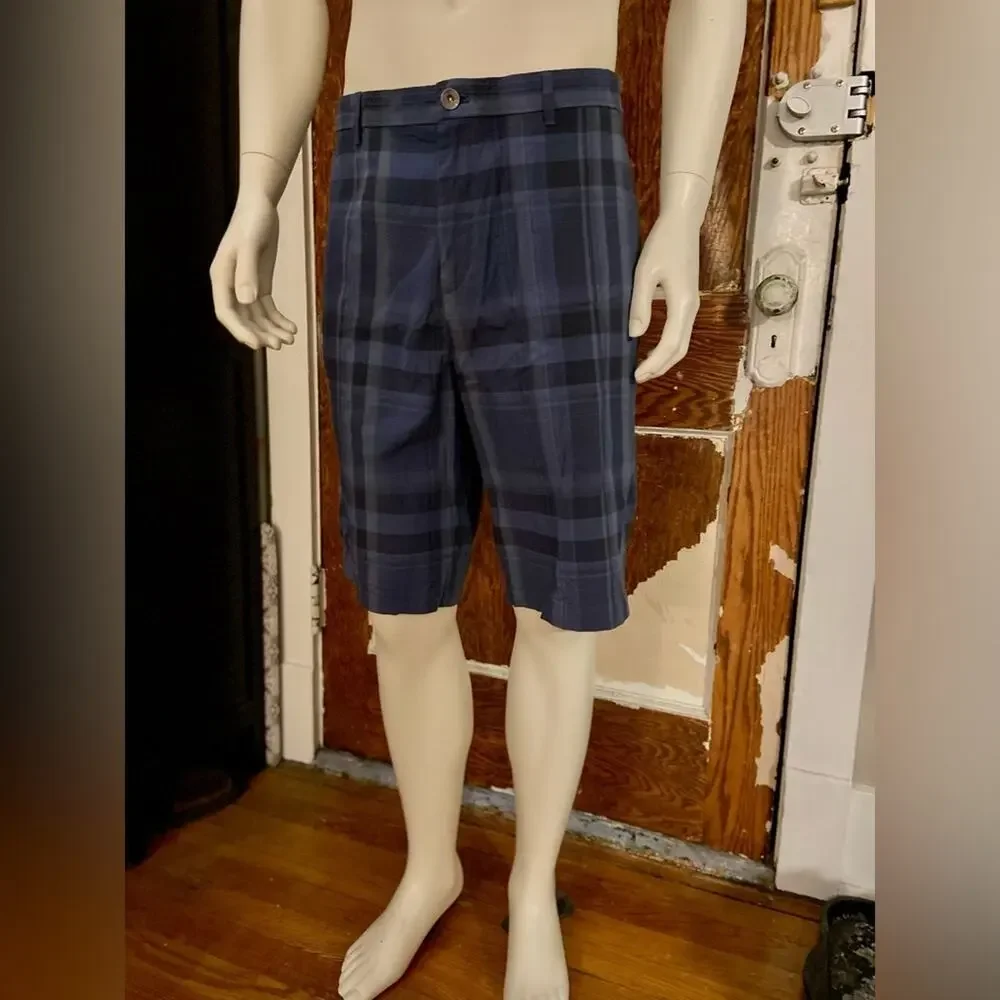 CALVIN KLEIN Blue Plaid Bermuda Shorts Mens sz 34 (NWT)
